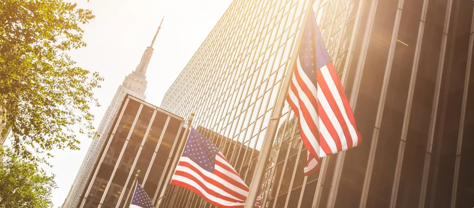 united-states-flags-waving-new-york-1_11zon